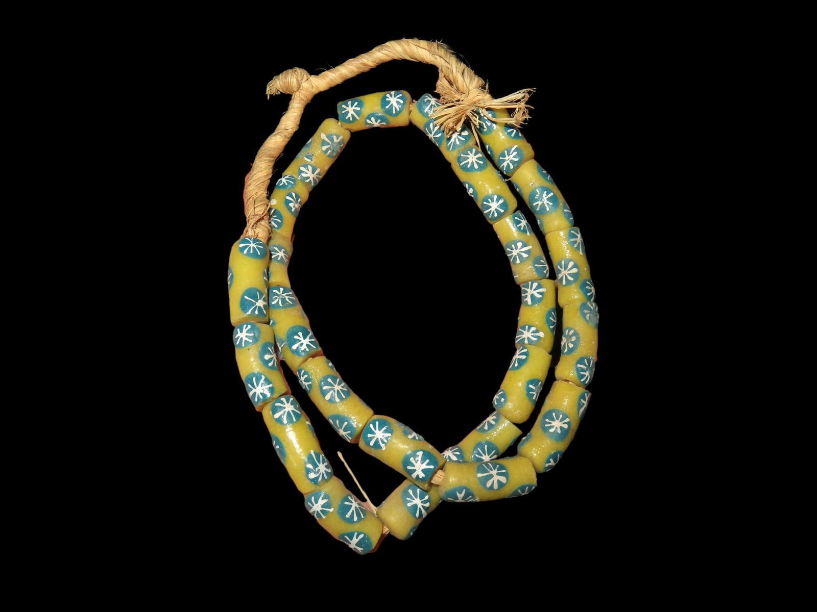 COLORFUL STRAND OF VENETIAN MILLIFIORI AFRICAN TRADE BEADS, GREAT COLOR, NICE NECKLACE OF BEADS (1 of 2)