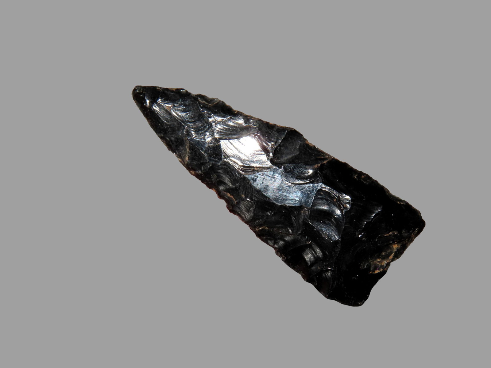 Pre-Colombian Obsidian Arrowhead, found in Guatemala, Ex Steve Burks Collection: Pre-Colombian Obsidian Arrowhead, found in Guatemala, Ex Steve Burks Collection