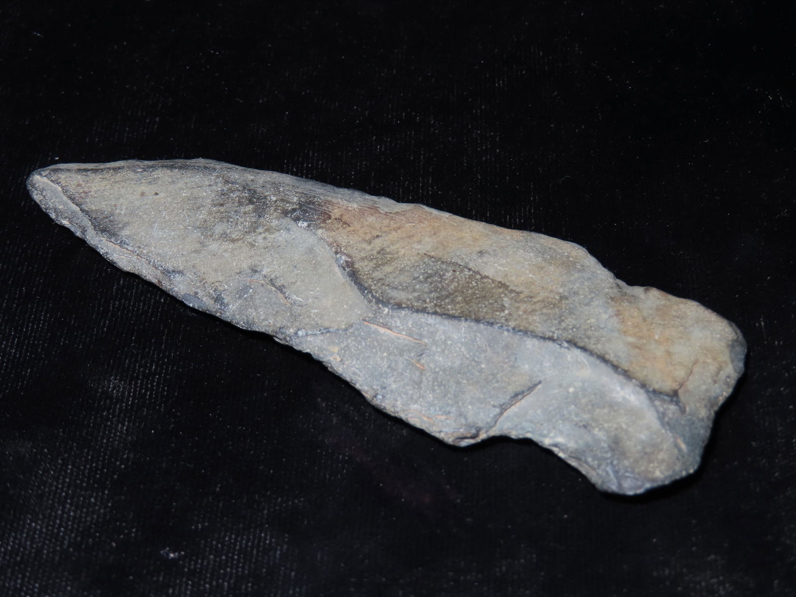 4 1/16" Large East Coast Slate Arrowhead (1 of 6)
