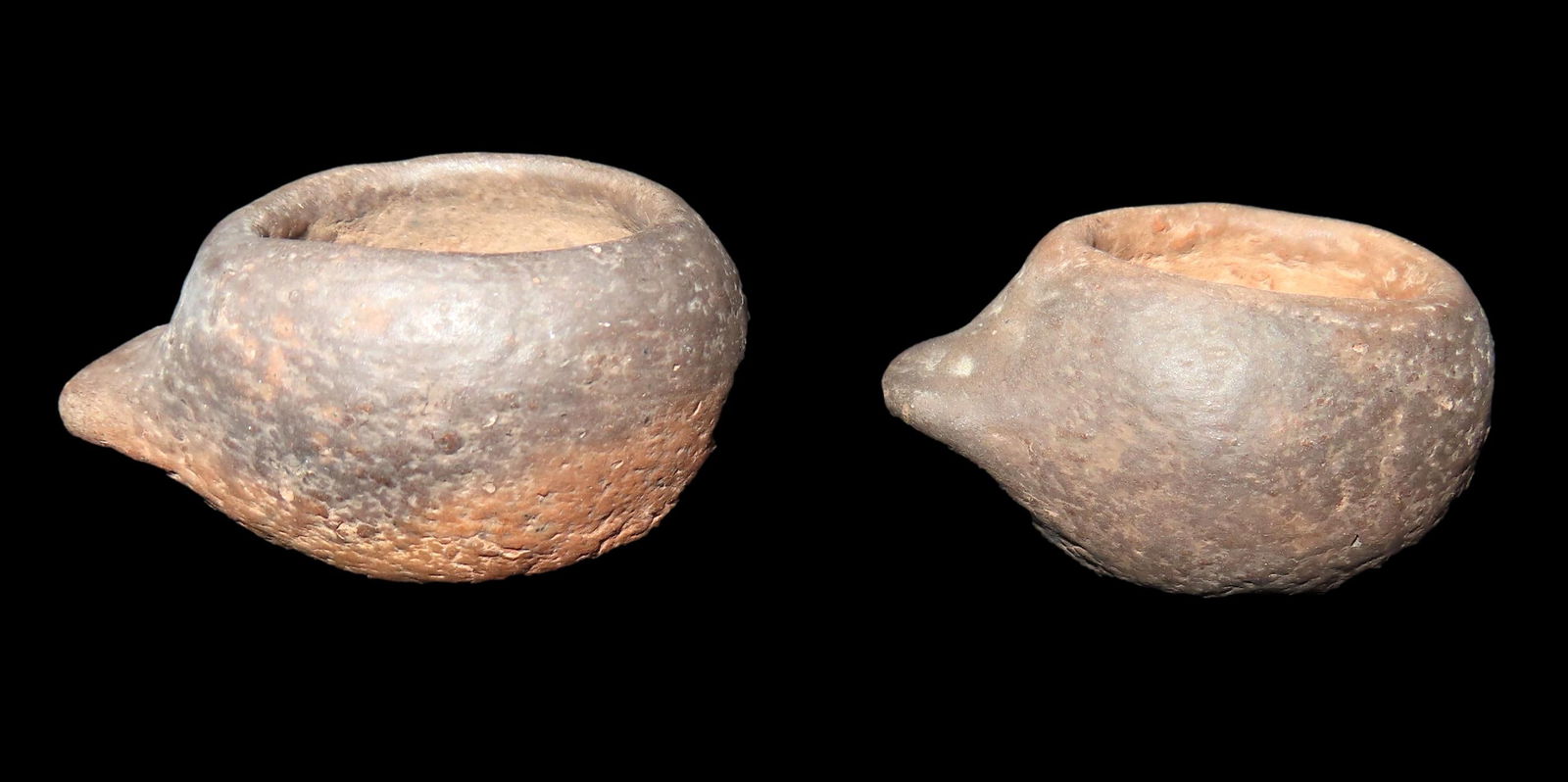 Set of 2 Mississippian Effigy Pots, largest 1 1/4" tall found in New Madrid Co., Missouri (1 of 6)