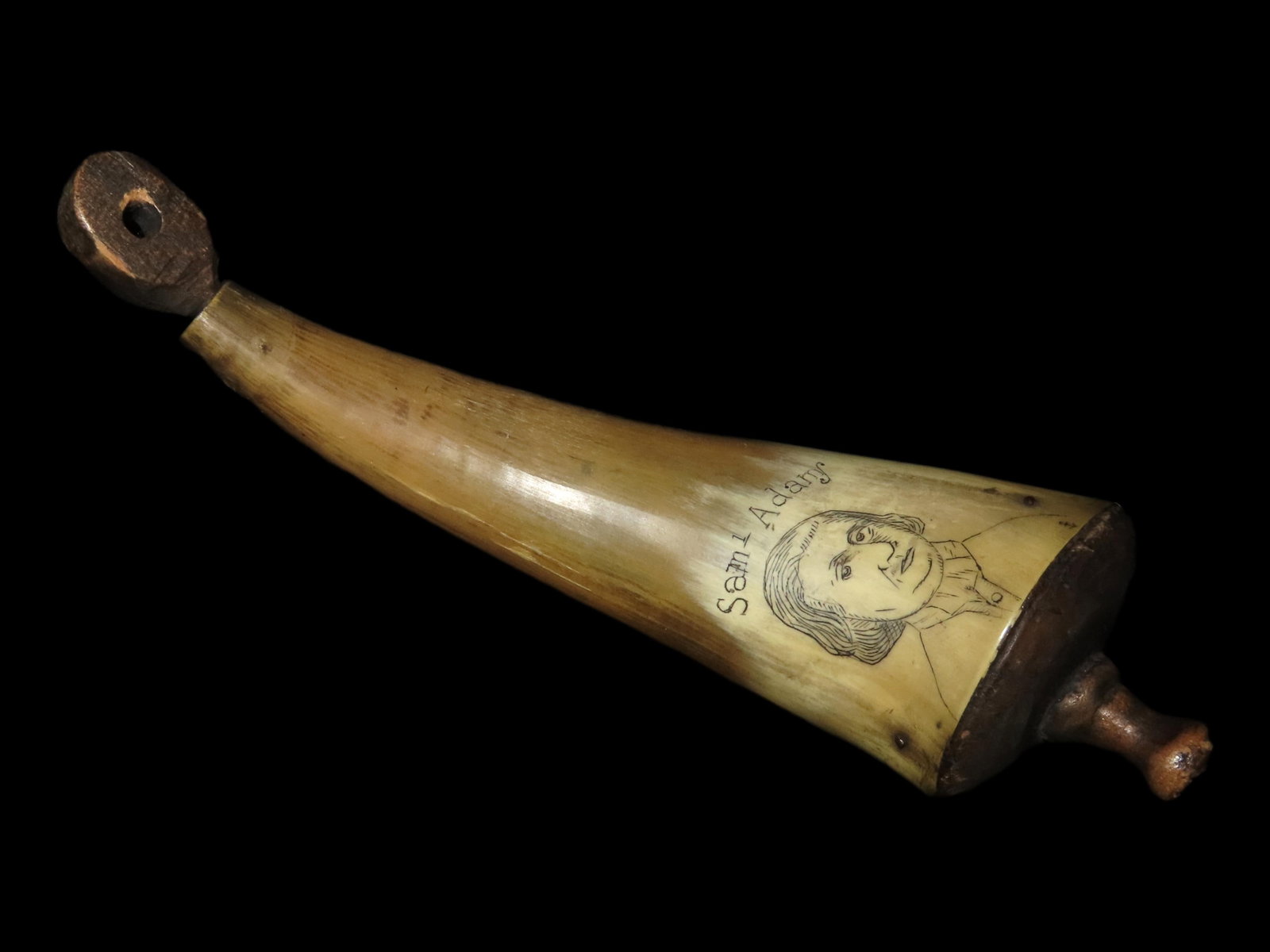 18TH / EARLY 19TH CENTURY ENGRAVED POWDER HORN, SAM ADAMS, VINTAGE SCRIMSHAW, SAMUEL ADAMS,: 18TH / EARLY 19TH CENTURY ENGRAVED POWDER HORN, SAM ADAMS, VINTAGE SCRIMSHAW, SAMUEL ADAMS, 1722-1803