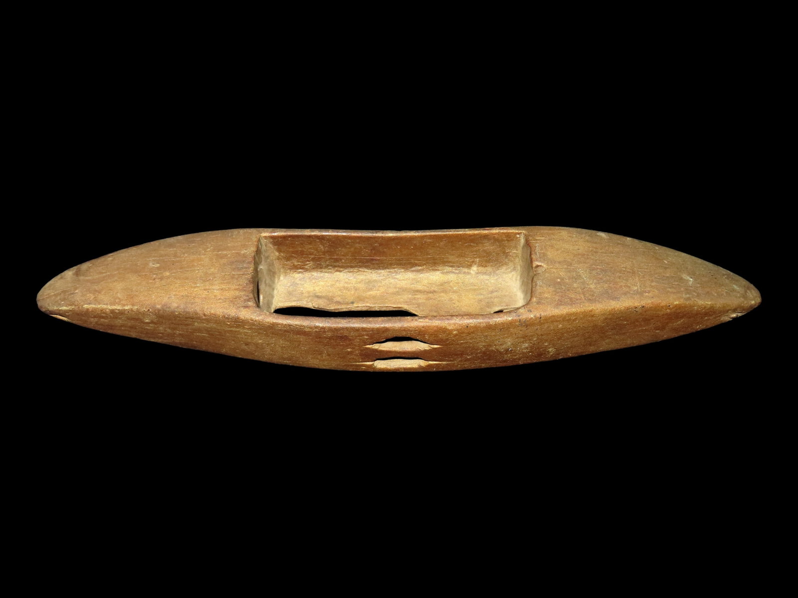 Antique 10 1/8" Flying Shuttle for Weaving ca. 1800-1900's: Antique 10 1/8" Flying Shuttle for Weaving ca. 1800-1900's.Invented by John Hay in 1733 during the beginning of the Industrial Revolution, the flying shuttle became a crucial step in the weaving autom