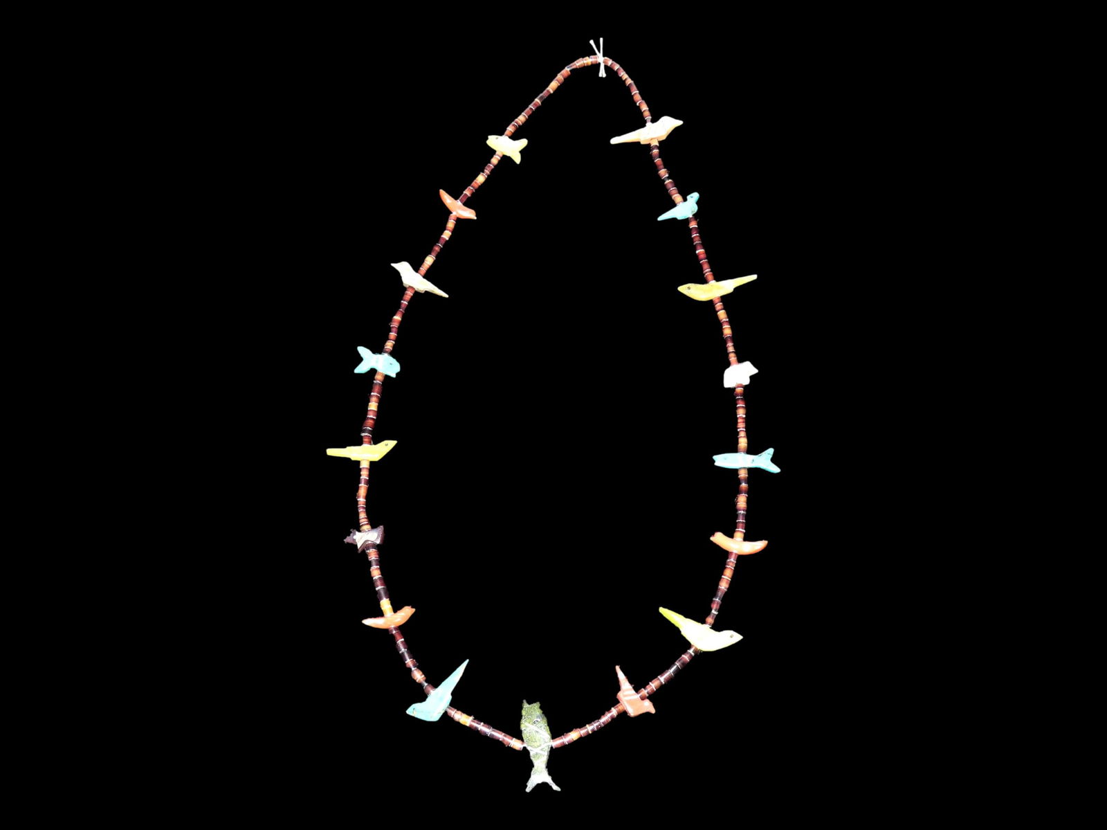 23" LONG ZUNI ANIMAL FETISH BEADED NECKLACE WITH INTRICATELY CARVED BIRDS, FISH, BEAR, ETC, VERY (1 of 2)