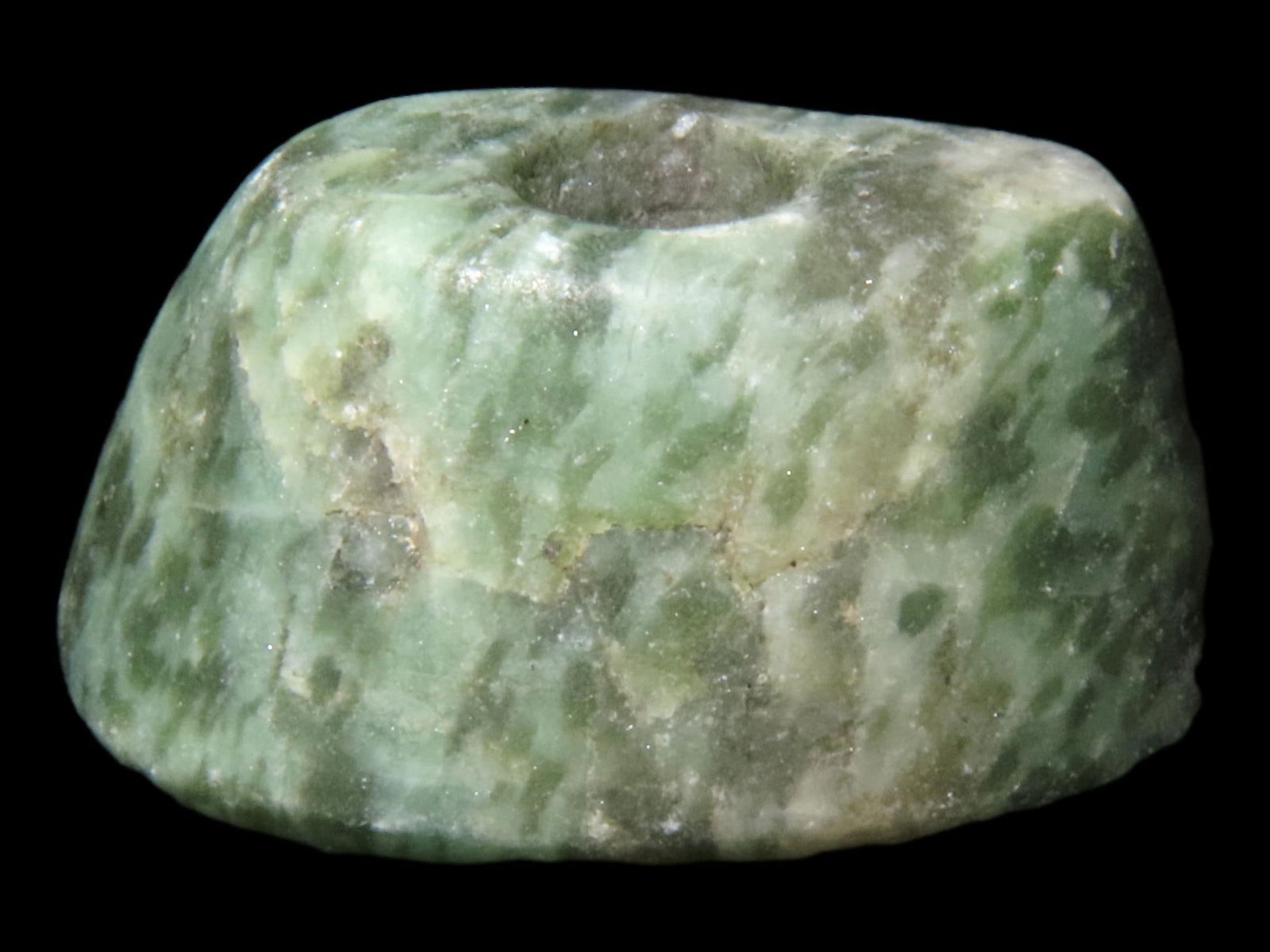 BEAUTIFUL PRECOLUMBIAN MEZCALA JADE / JADEITE PENDANT, DRILLED STONE BEAD, METICULOUSLY SHAPED AND (1 of 3)