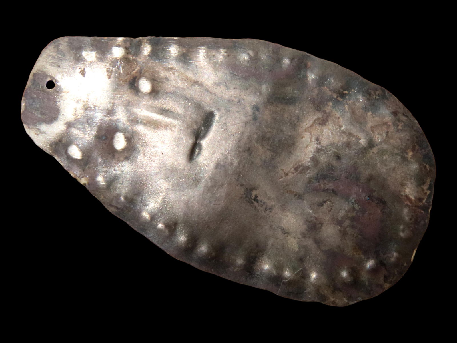 AMAZING SILVER EMBOSSED HUMAN FACE EFFIGY PENDANT/GORGET FROM PERU, GREAT OLD EXAMPLE, HAND POUNDED (1 of 3)