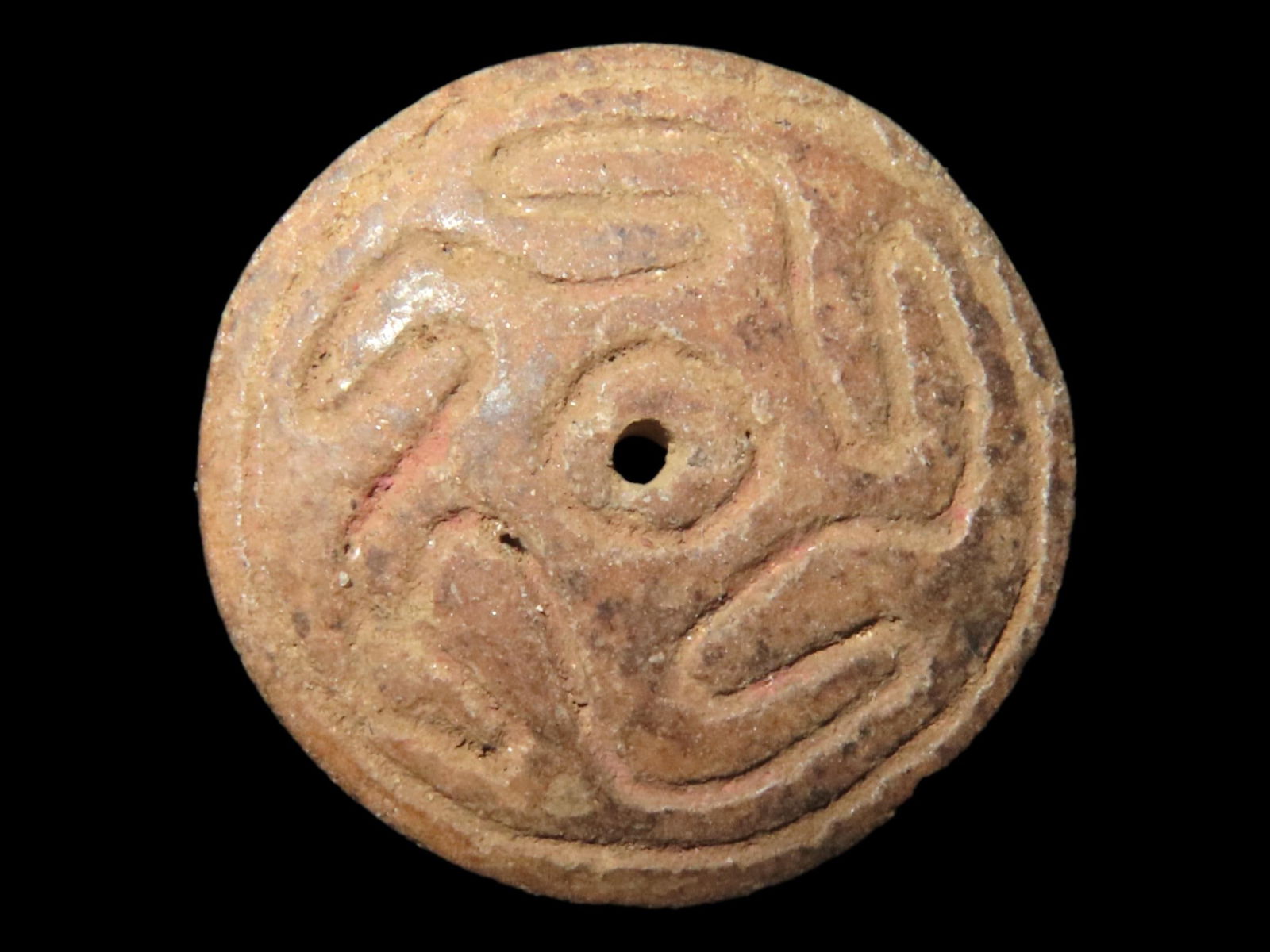 NICELY DESIGNED PRE-COLUMBIAN ENGRAVED EFFIGY CLAY BEAD, MEXICO, GREAT OLD EXAMPLE: NICELY DESIGNED PRE-COLUMBIAN ENGRAVED EFFIGY CLAY BEAD, MEXICO, GREAT OLD EXAMPLE