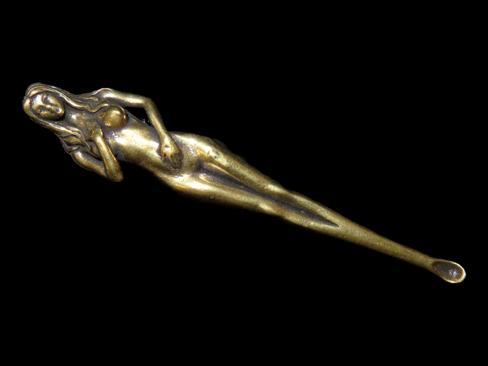 VINTAGE BRASS SNUFF SPOON, NUDE FEMALE FIGURE: VINTAGE BRASS SNUFF SPOON, NUDE FEMALE FIGURE