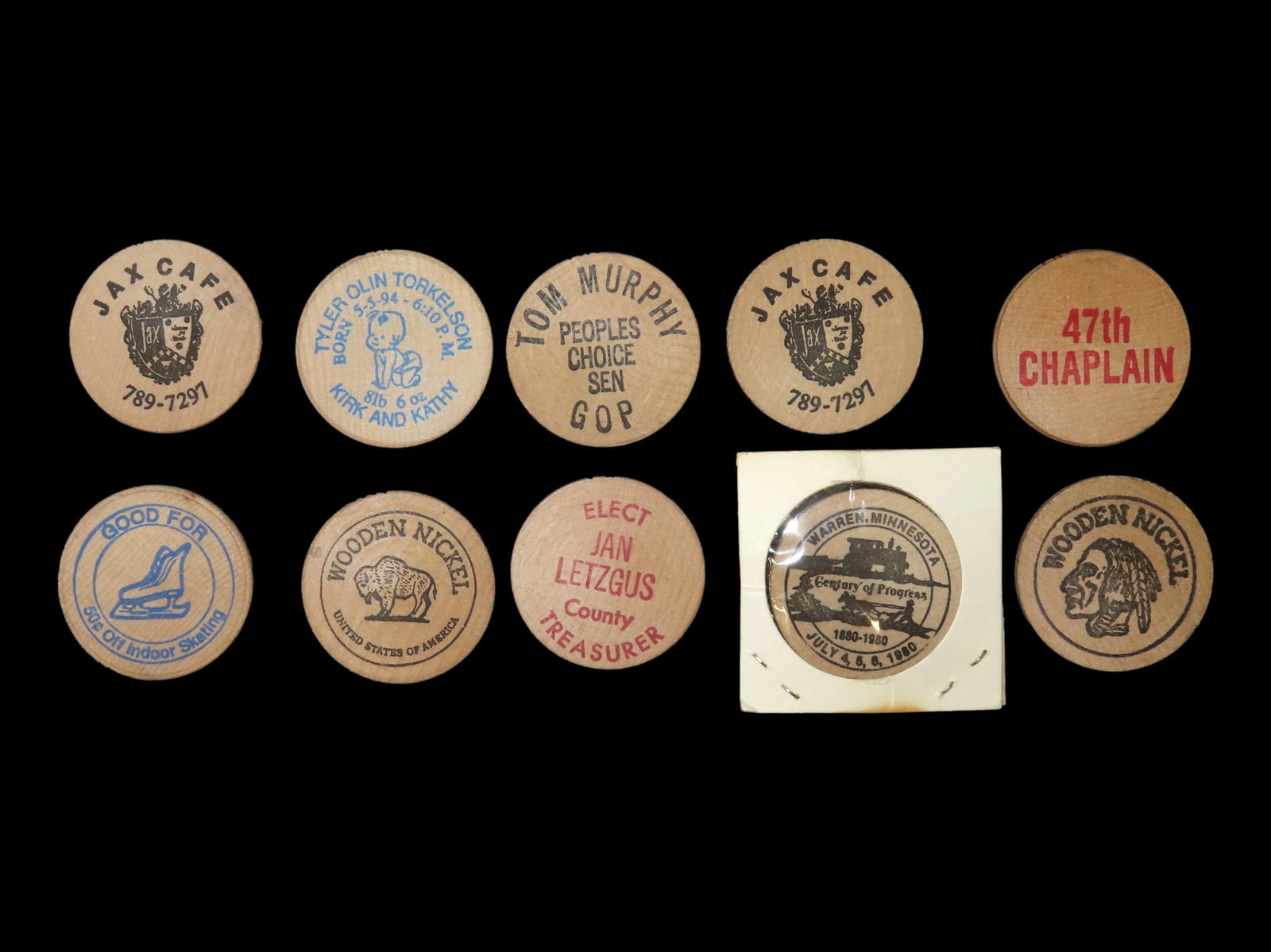 LOT OF 10 ANTIQUE WOODEN NICKELS, VINTAGE ADVERTISING (1 of 2)