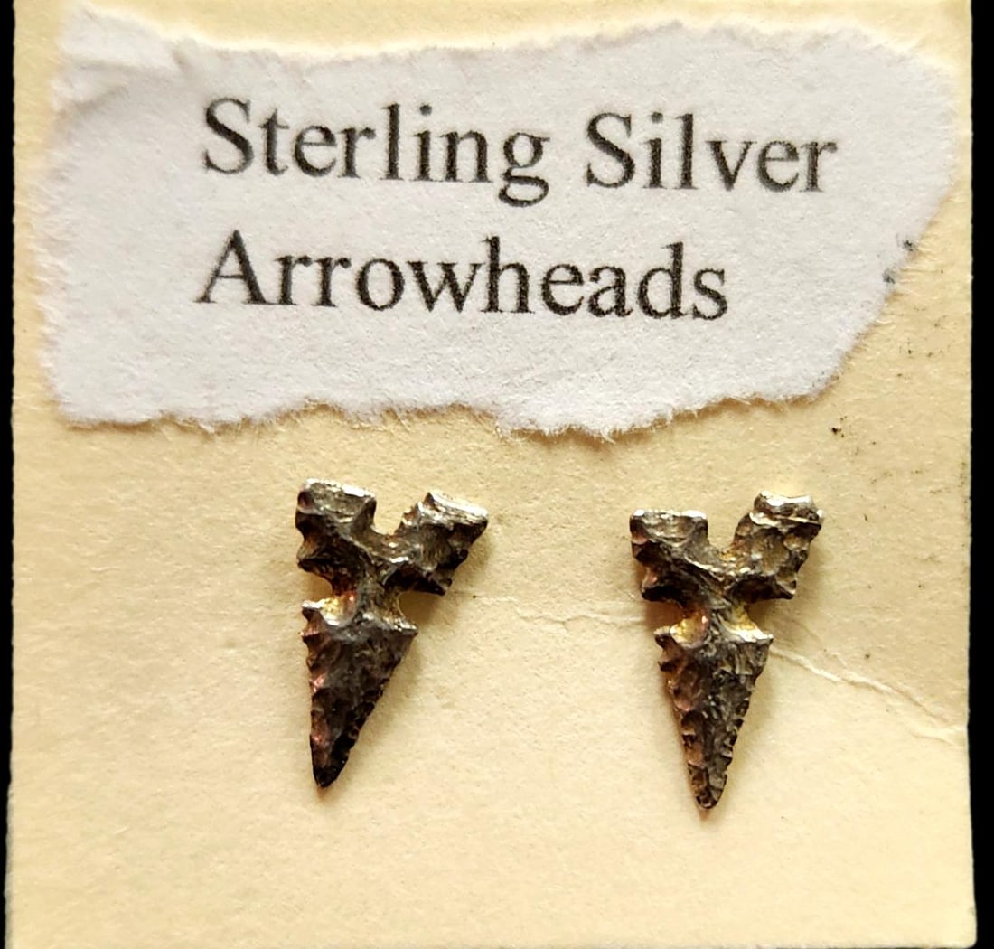 SOLID STERLING SILVER CAHOKIA TRI-NOTCH ARROWHEAD EARRINGS, STUDS, CUSTOM ARTIFACT JEWELRY (1 of 2)