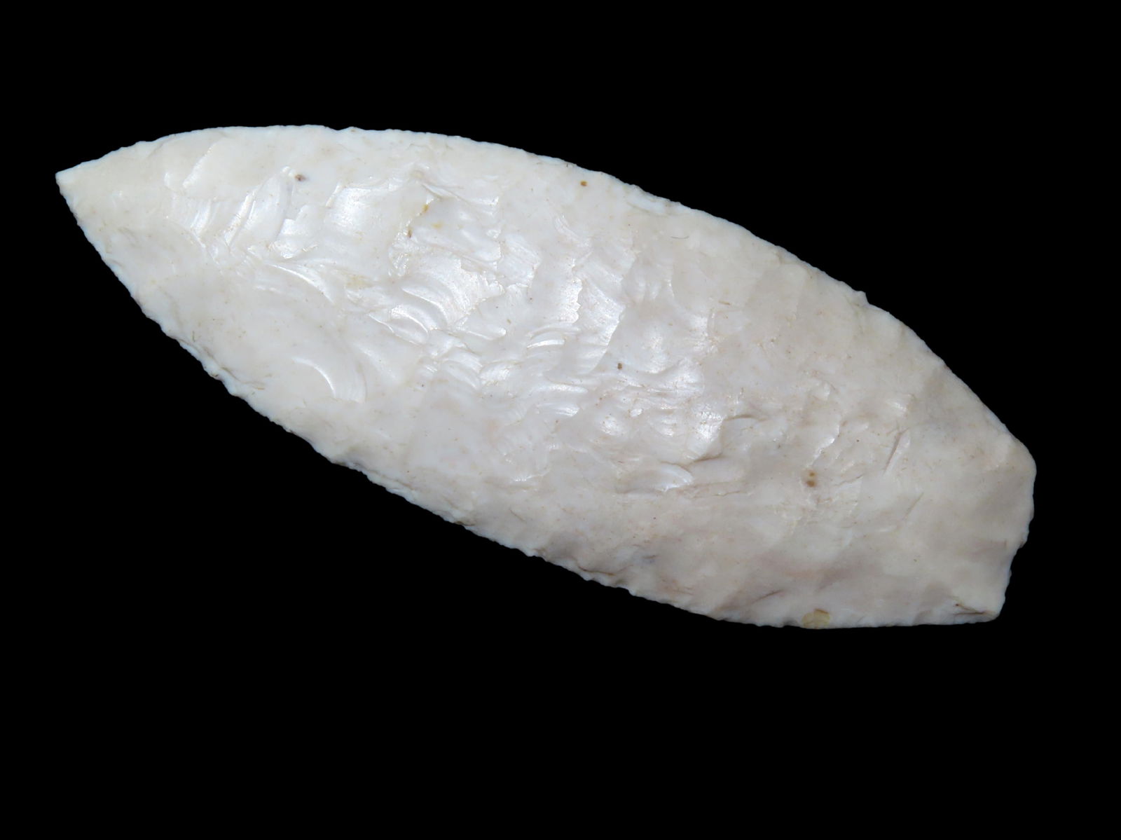 3 3/8" Angostura, Dickey/Keele COA, found in Sullivan Co., Missouri, Ex Steve McCabe Coll. (1 of 5)