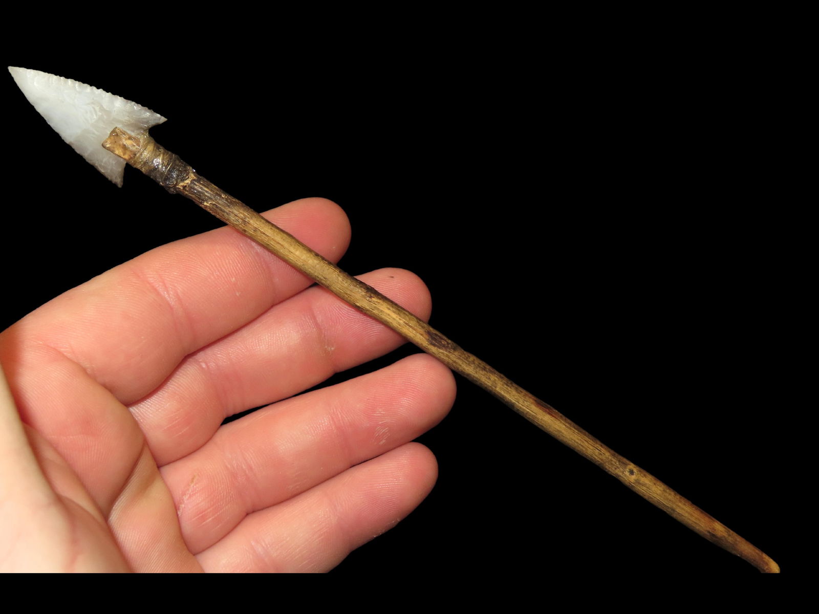 7 1/2" Rare Flint Arrow Tip, New Mexico (1 of 6)