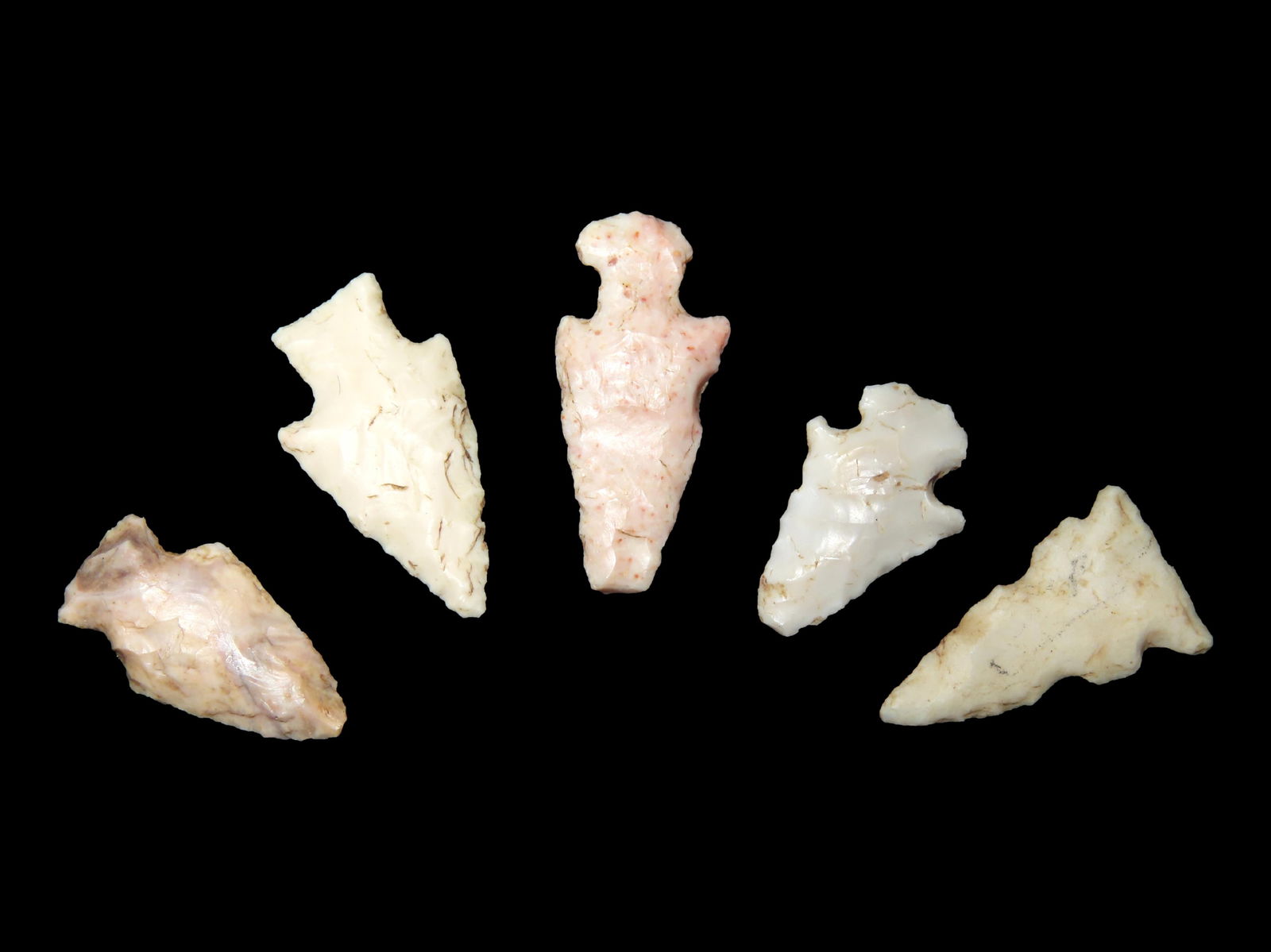 Grouping of 5 Birdpoints, 1 is a Cahokia Found in Illinois/Missouri (1 of 3)