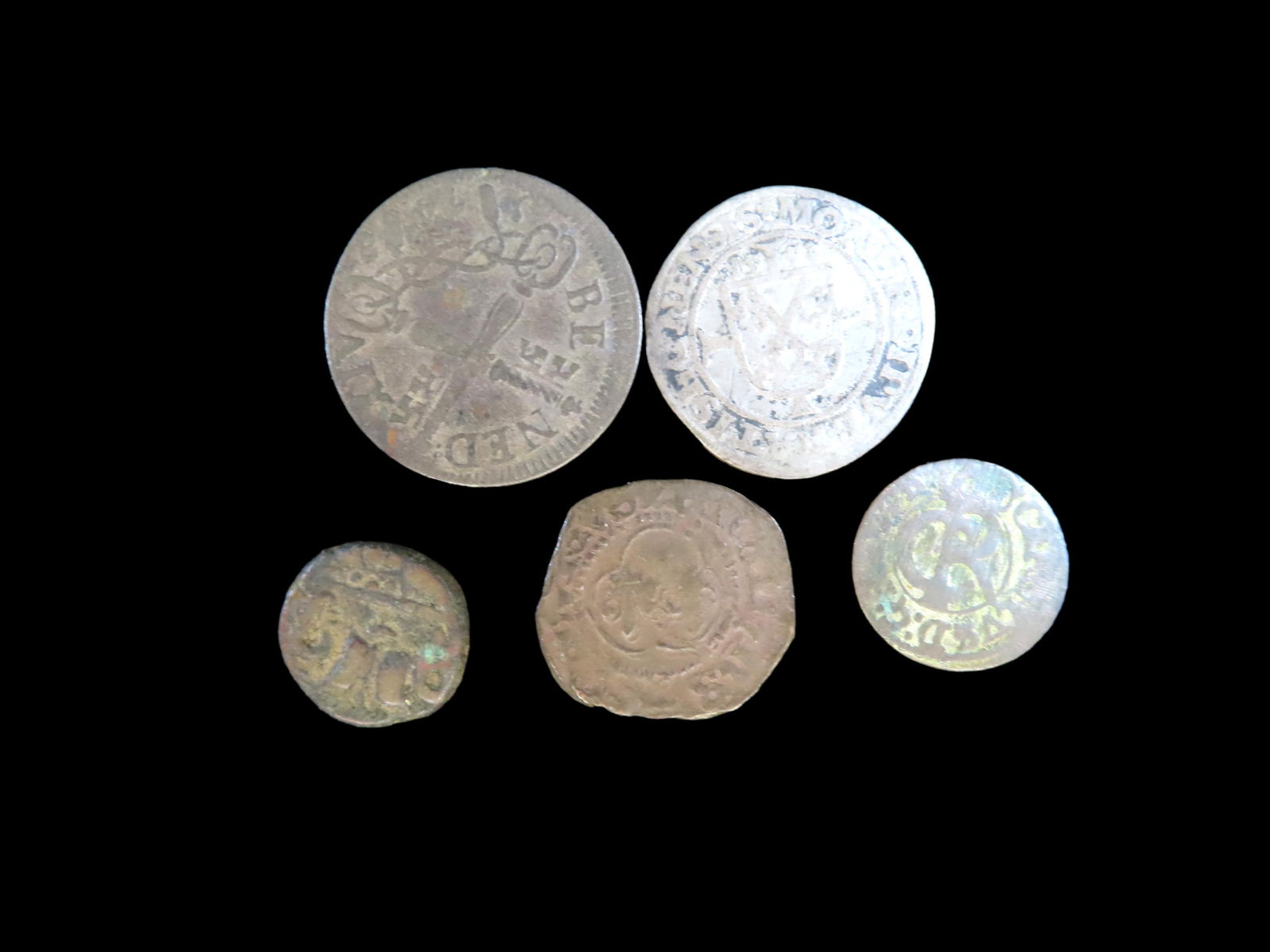 Lot of 5 Coins, Austria 1 kreuzer 1624-1626, Papal States 4 baiocchi, Livonia 1 solidus 1660-1665, (1 of 2)