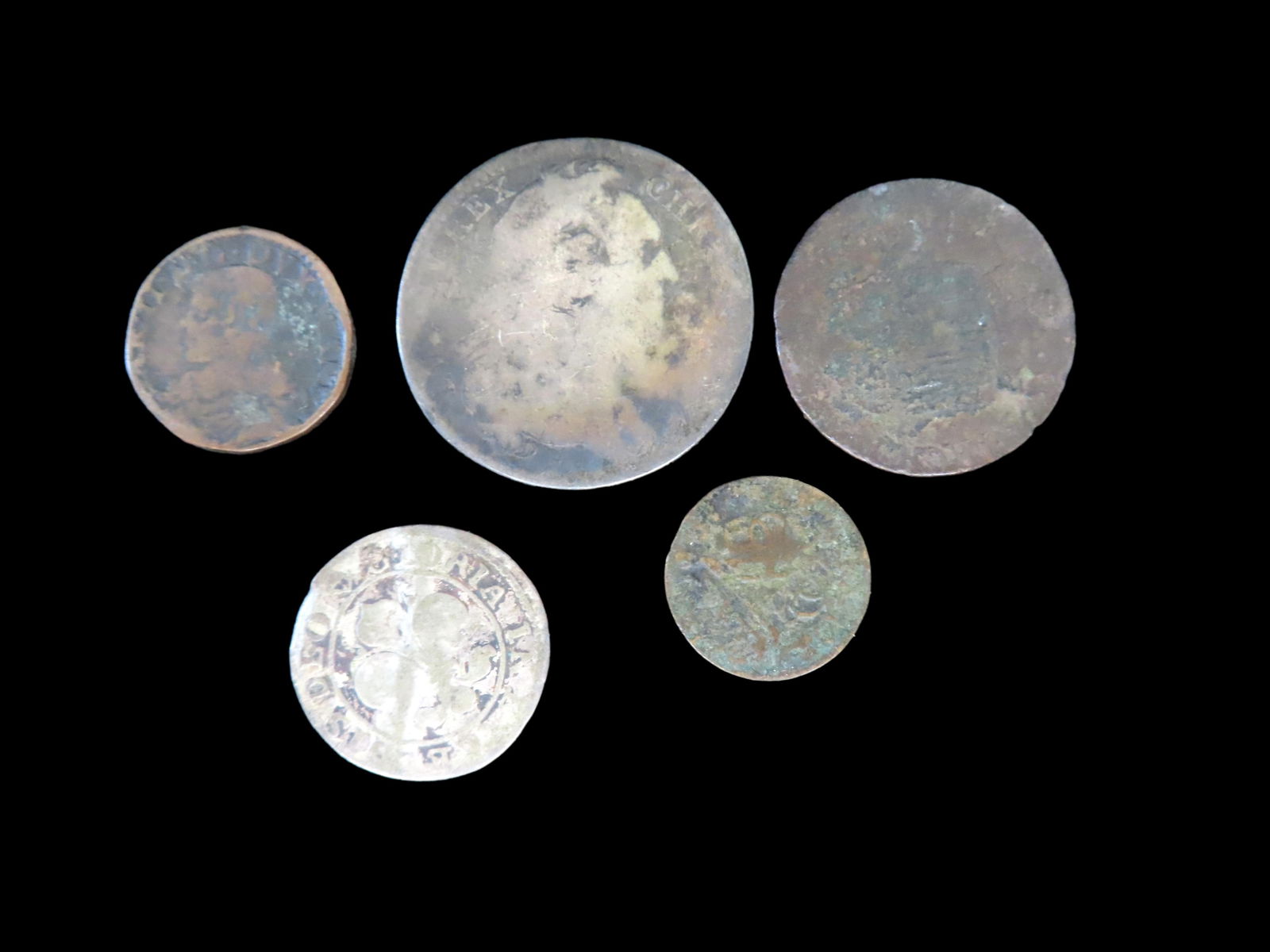 Lot of 5 Coins, Denmark 2 skilling 1714-1716, Bern 1 kreuzer 1755-1797, Mantua 1 soldo 1661, Spanish (1 of 2)