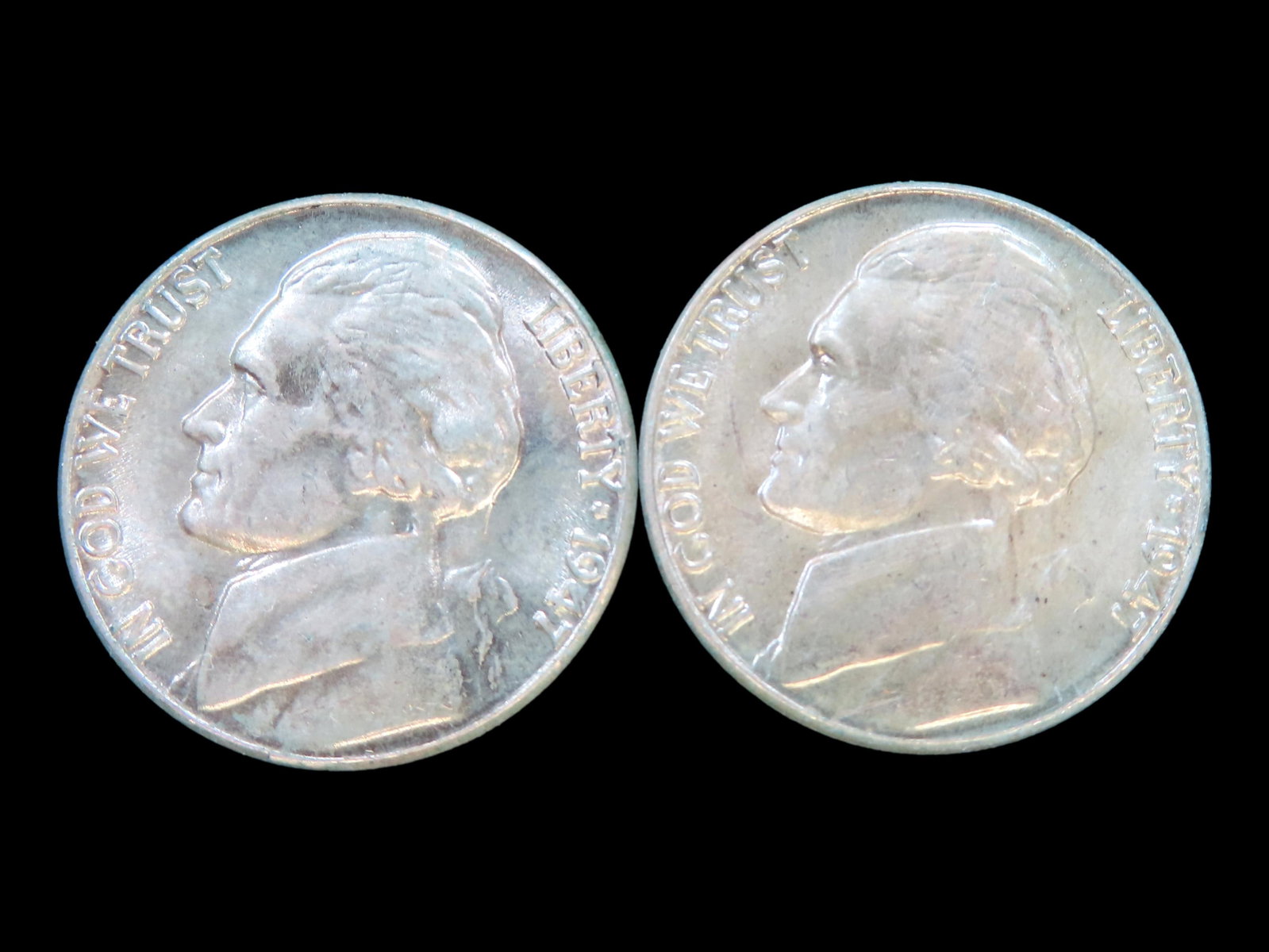 Lot 0f 5 Coins, Netherlands 5 cents 1950-1980, Italy 10 lire 1951-2001, France 1 franc 1960-2001,: Lot 0f 5 Coins, Netherlands 5 cents 1950-1980, Italy 10 lire 1951-2001, France 1 franc 1960-2001, United Kingdom 1 shilling, English arms, three lions on crowned shield 1954-1970, United Kingdom 3 pen