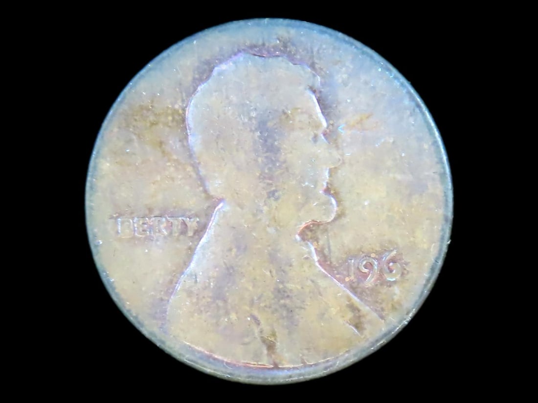 Lot 1 of 1 Coin, USA 1 cent, Lincoln Memorial Penny 1959-2008, ( 1963 spilt before strike).: Lot 1 of 1 Coin, USA 1 cent, Lincoln Memorial Penny 1959-2008, ( 1963 spilt before strike).