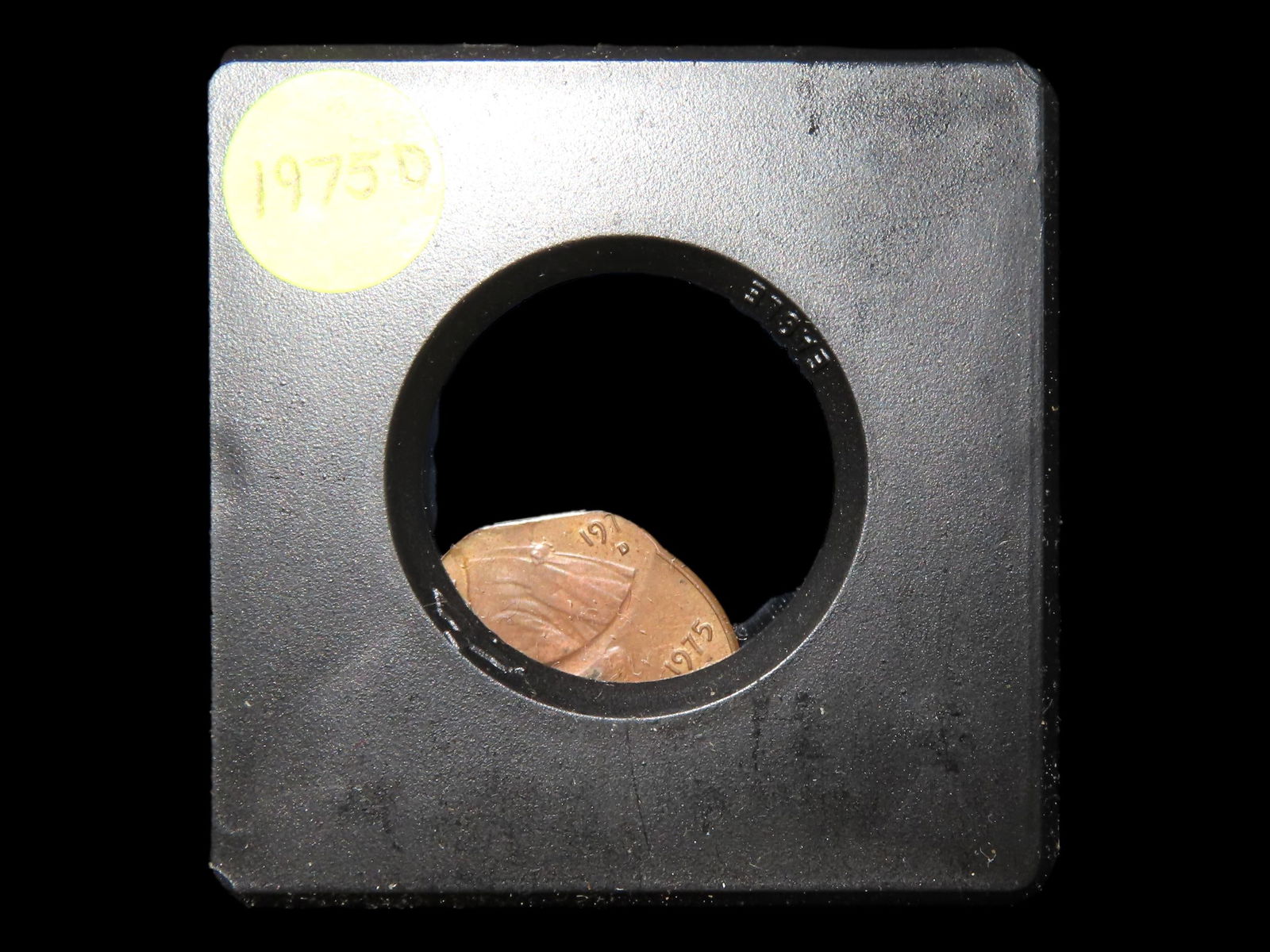 Lot of 1 Coin, USA 1 cent, Lincoln Memorial Penny 1959-2008,(1975-error). (1 of 3)