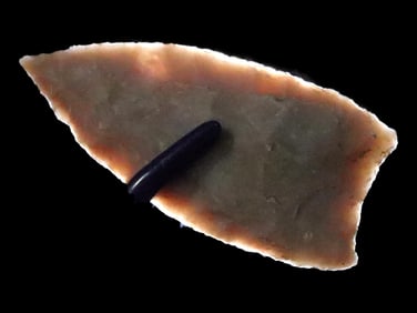 Outstanding 2 5/8" Kinney, Uvalde County Texas, Motley COA. Impeccable Flaking, Highly Translucent,