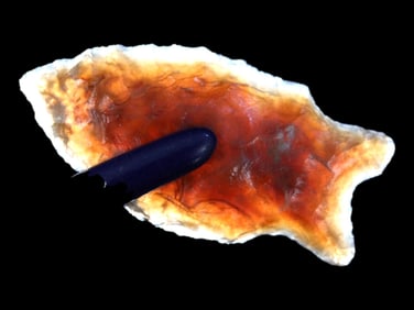 Outstanding Knife River Flint Hanna, Grant County North Dakota, 1 1/2" long, Highly Translucent,