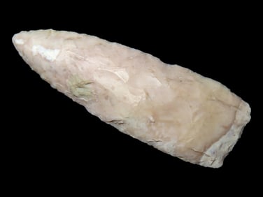 2 3/4" Angostura, Uvalde County Texas, Motley COA, Semi Translucent and very well flaked example