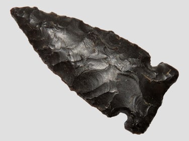 2 5/8" Big Sandy, Logan County Ohio, Nice well made example, Very Thin, Indian Arrowhead, Artifact,