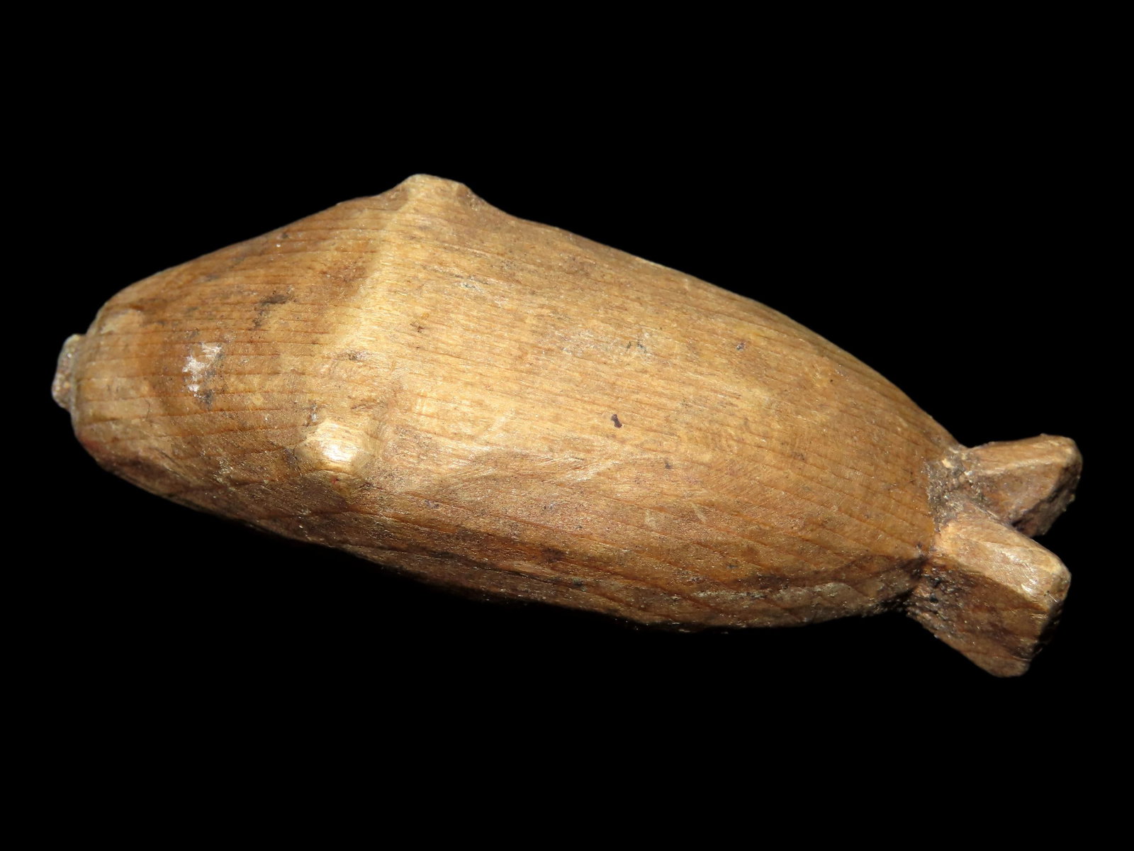 1 7/8" Eskimo Wooden Seal Effigy, St Lawrence Island Alaska, Great Old Alaskan Relic (1 of 9)