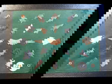 Nice Frame of 25 Western Gem Points & Beads, Oregon, Columbia River Area, Largest piece is 1 1/8",