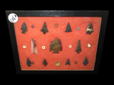 Nice Frame of 21 Western Gem Points & Beads, Oregon, Columbia River Area, Largest piece is 1 1/2",
