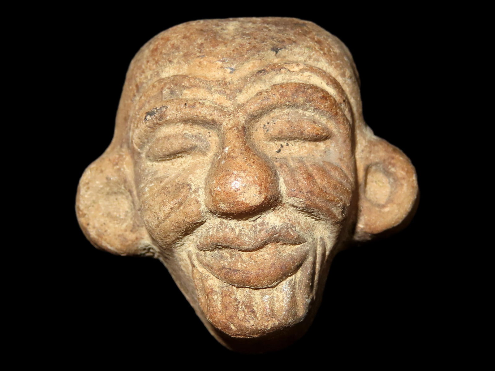 Amazing Pre-Columbian Pottery Head Effigy Ornament found in South America, Very Detailed Example. (1 of 12)