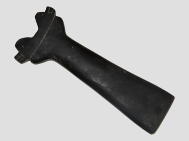 Amazing Double Headed Bird Effigy Mace / Scepter, Motley COA. Peru. Very well made out of a Dark