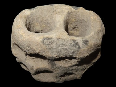 Nice Pre-Columbian Double Chamber Poison Pot. Very Well Decorated example. Pottery Container,