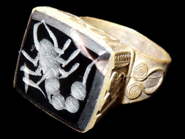 Nice Roman Viking Engraved Intaglio Seal Ring, Bronze with Stone Intaglio Inset.