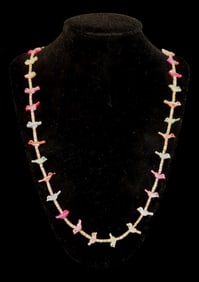 24" Long Zuni Animal Fetish Beaded Necklace with Intricately Carved Birds. Beautiful very Colorful