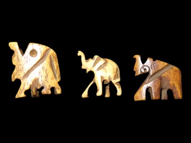 Antique Elephant Effigy Carved Bone Beads / Pendants, Africa.