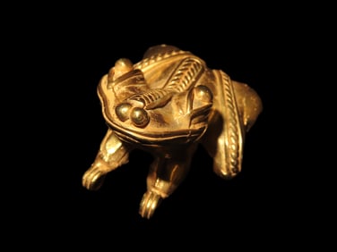 1 3/8" Pre-Columbian Tairona Gold Frog Pendant, An ancient Pre-Columbian Tairona figurine crafted