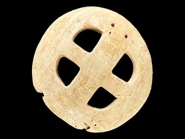 2 1/8" Shell Gorget, Motley COA, Found In the Midwest