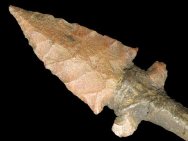 27 1/4' Historic Arrow with Flint Tip