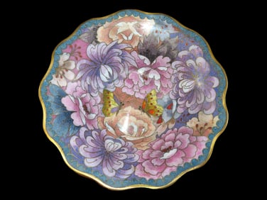 7 Round Toyo Floral Design Decorative Porcelain Bowl with gold Trim