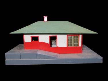 12' X 8' Mystic Train Station American Flyer The A.C. Gilbert Co. Train Station