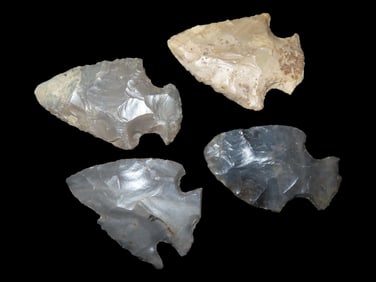 Lot of 4 Southern Illinois Arrowheads, Ex Clarence Blair Collection