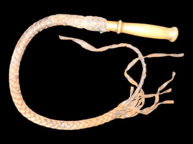 Vintage Quirt, Braided Leather w/Wood Handle 36"