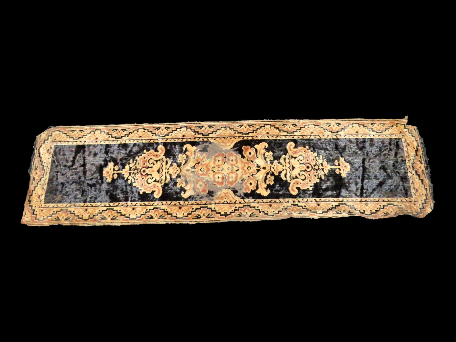 Antique Table Runner (1 of 3)