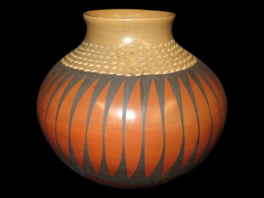 Stunning Red and Black Pottery Vessel Signed by Amana Mora Mexico, x 9.3/8" Dia.