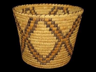 6 1/2" x 8 1/4" Yavapai Style Native American Basket