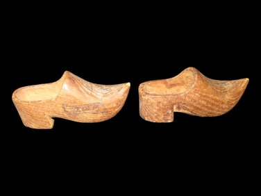 4 3/8" Wooden German Shoes