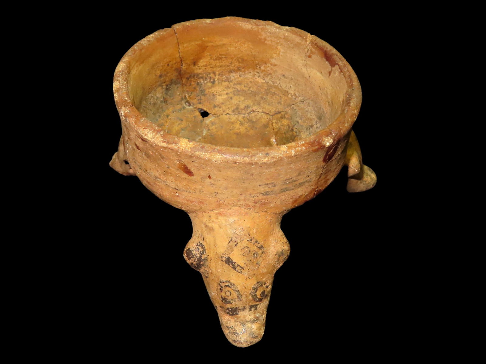 4 1/4" x 2 7/8" Pre-Columbian Tri-Pod Bowl, *glued*, Guatemala: 4 1/4" x 2 7/8" Pre-Columbian Tri-Pod Bowl, *glued*, Guatemala