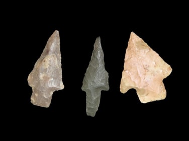 Group of 3 Arrowheads