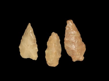 Group of 3 Arrowheads