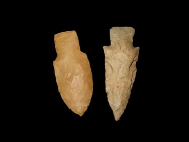 Group of 2 Arrowheads