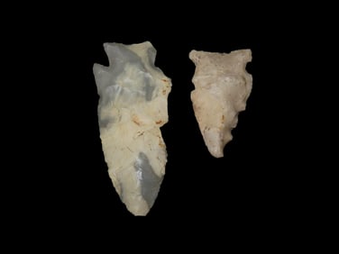 Group of 2 Arrowheads